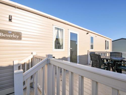 Exterior view, Eden Way 47 in Par