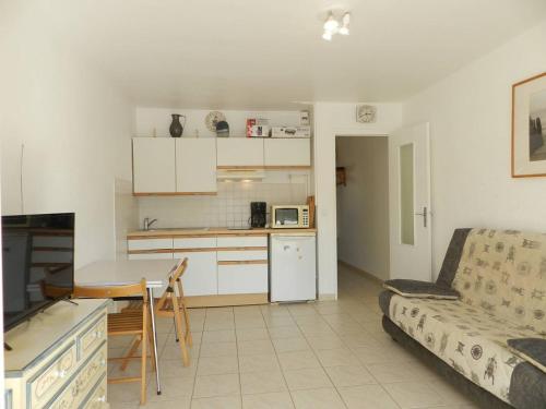 Appartement 2 pièces, Terrasse, Parking privatif, 150m Plage - FR-1-251-895