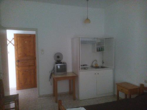 Karagiozos Studios & Apartments - image 5
