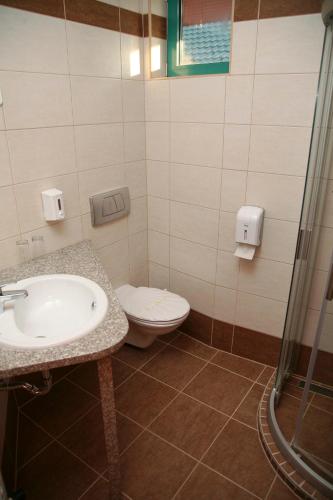 Lugas Wellness Hotel - image 6