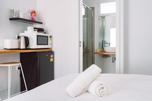 1 double bed