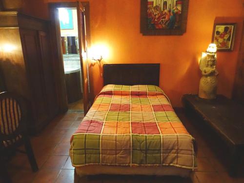 Single Room with Private Bathroom image 5