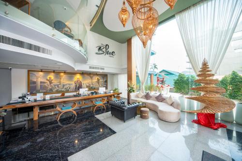 The Blue Mavi  Hotel  in Chalong