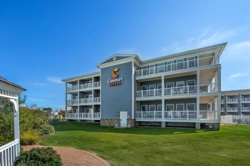 Comfort Suites Chincoteague Island Bayfront Resort