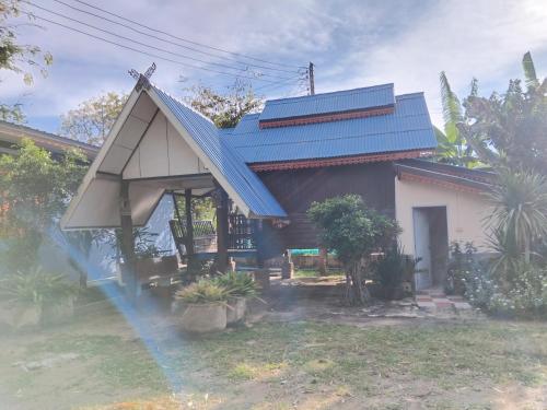 Buriram Home stay 2 Myanmar in Huai Rat