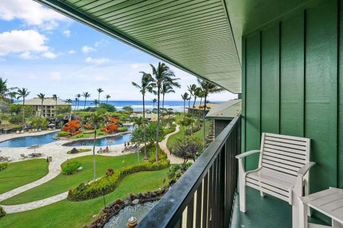 Exclusive Kauai Beachfront Resort with Dining, Bar, Spa, Pool & Waterslide in Lihue (HI)