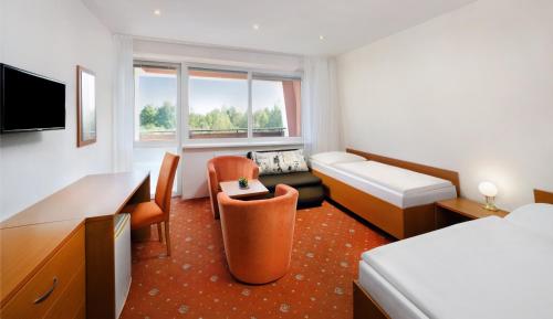 2 twin beds