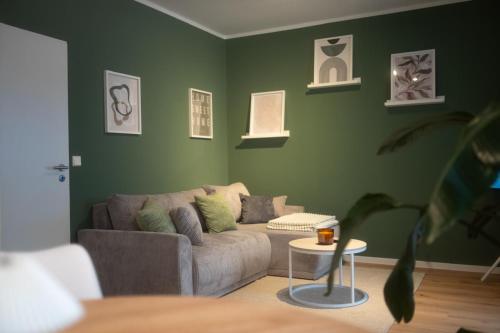 Stilvolles Apartment mit Balkon & WiFi in Aue-Bad Schlema, Deutschland