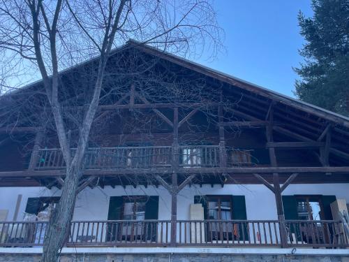 숙소 외관, BodyGo Hostel Briançon (BodyGo Hostel Briancon) in 브리앙송