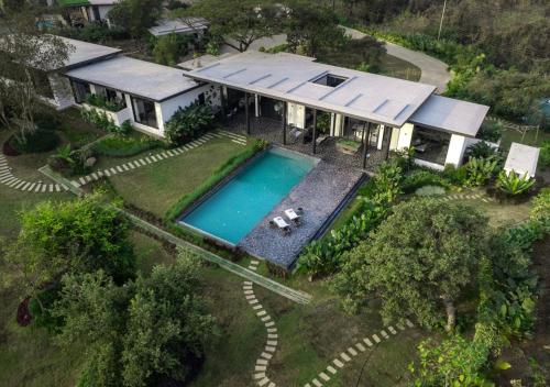 LohonoStays Villa Heritage Farms A – khách sạn tại Chendhare