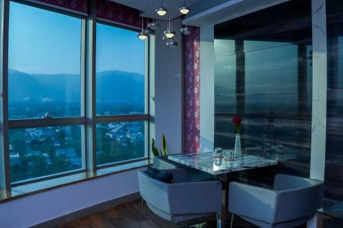 Centaurus Apartments Islamabad - image 6