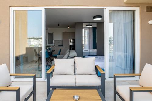 Offshore Suites Apartments in St Julians Centre