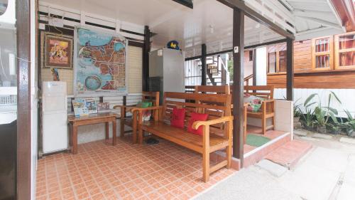 RedDoorz @ Tandikan Beach Cottages - 편의 시설/서비스