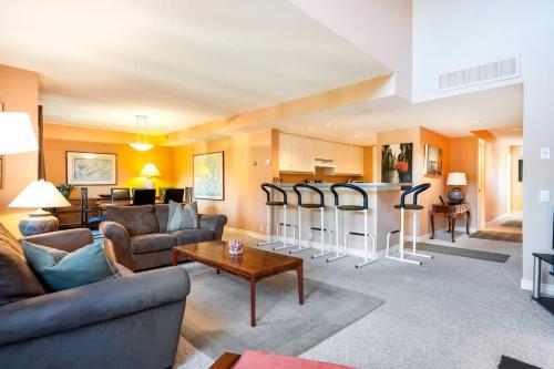 Apres & Away - Walk to Blue Mountain Village in 藍山(ON)