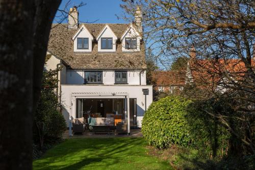 Oxfordshire Country Escape, 3 Bed Getaway in Long Wittenham