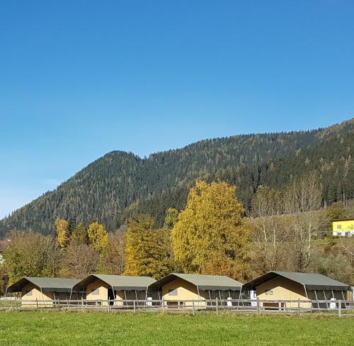 Parc Sonnleiten - Safaritent – khách sạn tại Ebene Reichenau