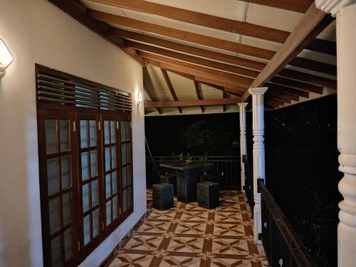 Skats, FeelATHome STAY - Near sinharajaya in Deniyaya