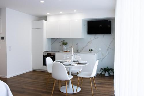 D Maria Apartments in วิลลา โนวา เดอ ฟามาลิเคา