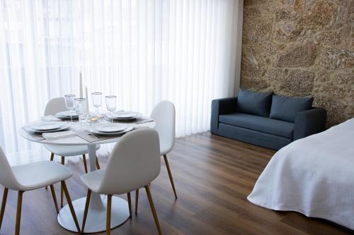 D Maria Apartments in วิลลา โนวา เดอ ฟามาลิเคา