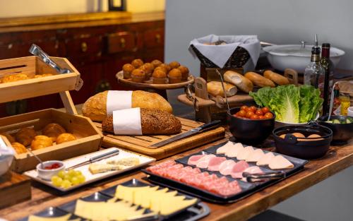 Food and beverages, Hotel Xanadu in Ealing