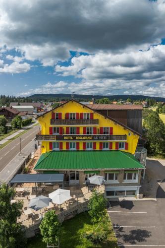 . Hotel Restaurant LE YETI