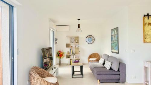 La Vista Mar - Apt Seaview Near Airport-AC-Parking - Location saisonnière - Saint-Laurent-du-Var