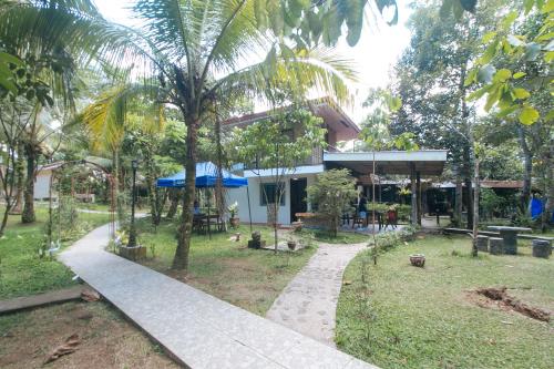 RedDoorz @ Hilarions Farm Majayjay Laguna - 정원