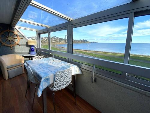 Appartement rénové 3* avec vue mer, à 50m plage, Perros-Guirec - FR-1-368-208 - Location saisonnière - Perros-Guirec