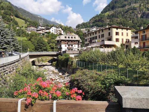 Nearby attraction, Casa vacanze ORCHIDEA BIANCA in Branzi