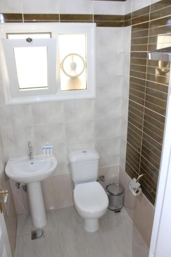 Bathroom, Herrmes Hostel أجانب فقط in Sharm El Sheikh