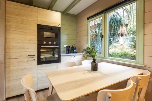 ArdenParks PetiteSuisse Chalet Renardeau in Bornofaja