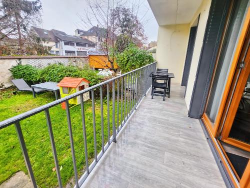 สวน, Appartement Chaleureux, Jardin Privé, Centre ville (Appartement Chaleureux, Jardin Prive, Centre ville) in เครซี-ลา-ชาเปล