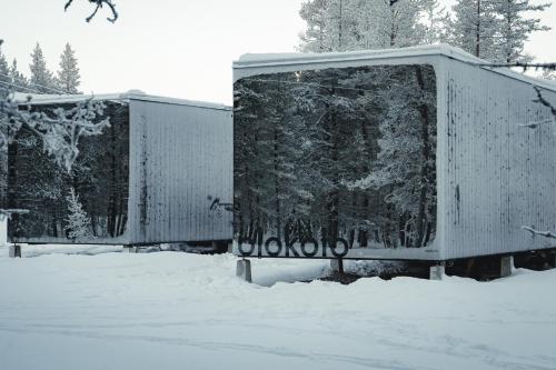 Exterior view, Aurora Igloo Village Yllas Luna Suite - Hot Tub in Rämeänniemi