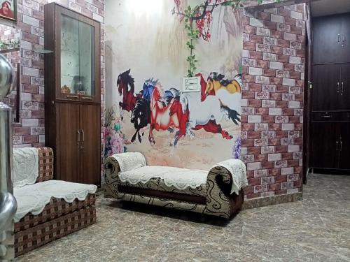 Jindal homestay-Two mints walk from golden temple photo 4
