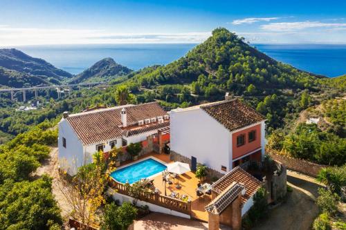 Villa Alvarez