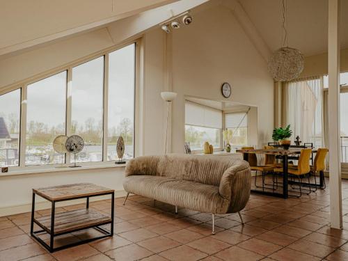Apartment Penthouse by Interhome 2