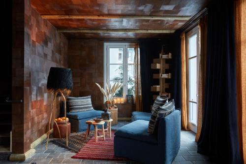 room detail thumbnail 0