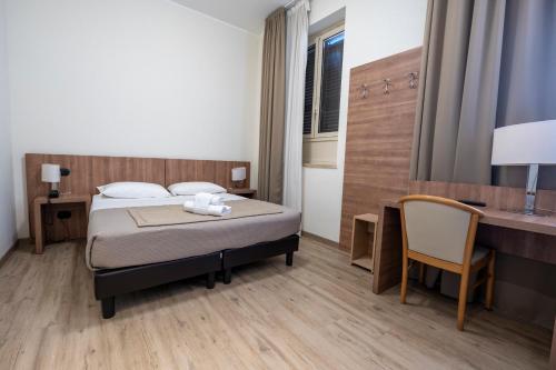 2 twin beds