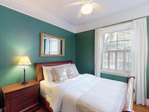 Southern Charm on Liberty – Savannah, GA