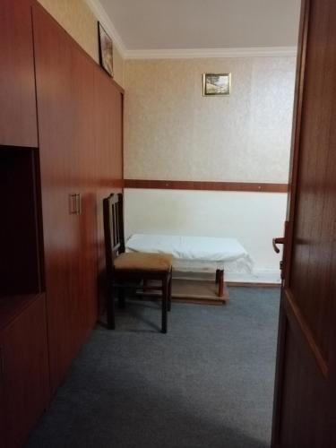 2 twin beds