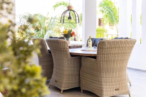 Goudhaen Luxury Private apartments Jan Thiel Beach – khách sạn tại Jan Thiel