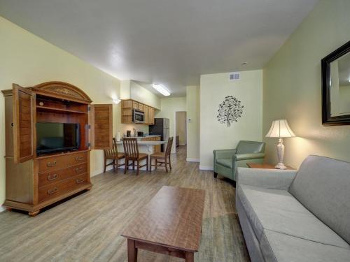 Seashell Village Resort near the beach with kitchens in Port Aransas (TX)