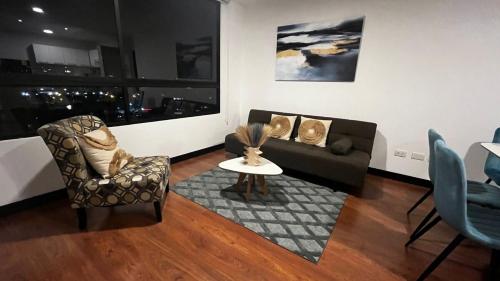 Comfortable apartment for 3 to 6 near Carolina and Quicentro