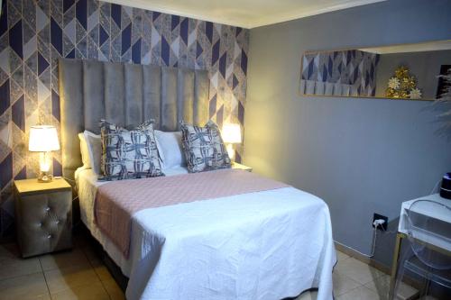 Hlurile Lodge in Katlehong
