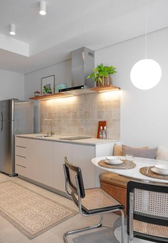 Elegant Studio in the Heart of the City in Trindade