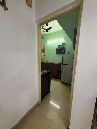 Kitchen, ShivSangit 2bhk Flat Homestay in Ponda