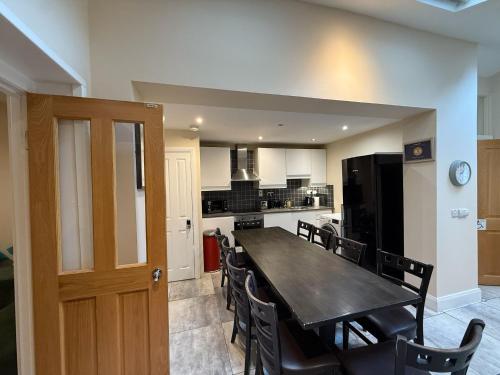 The Townlets Townhouse - 5BR - sleeps 13