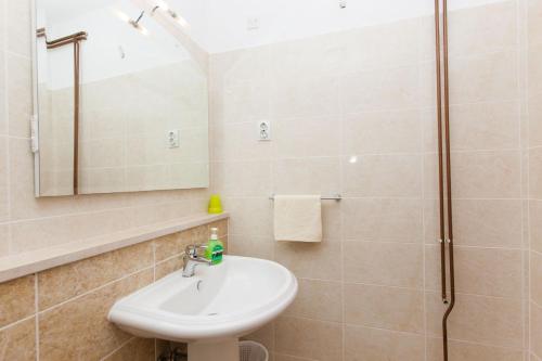 Apartments Verica - image 3