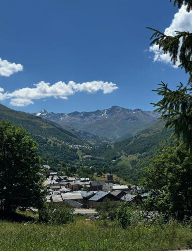 Afficher, Chalet Arvi - 220m2 15p St Martin de Belleville in Praranger