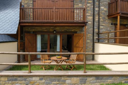 Ieeja, Apartamento Vall Fosca con espectaculares vistas y jardín privado (Apartamento Vall Fosca con espectaculares vistas y jardin privado) in Torre de Capdella